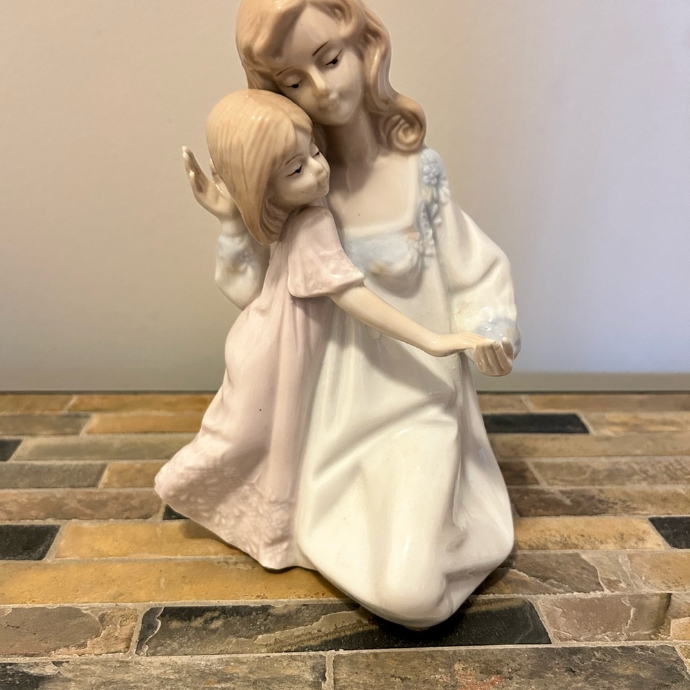 Paul Sebastian Porcelain Mother and Child Figurine